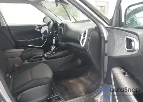 2023 Kia Soul Lx z USA, uszkodzony, nr VIN KNDJ23AU1P7868530